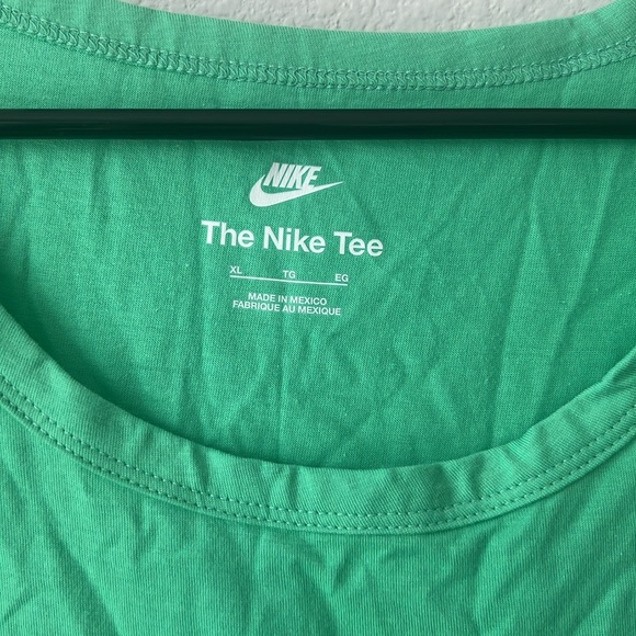 Mens Green Nike Tank - XL - Picture 3 of 6
